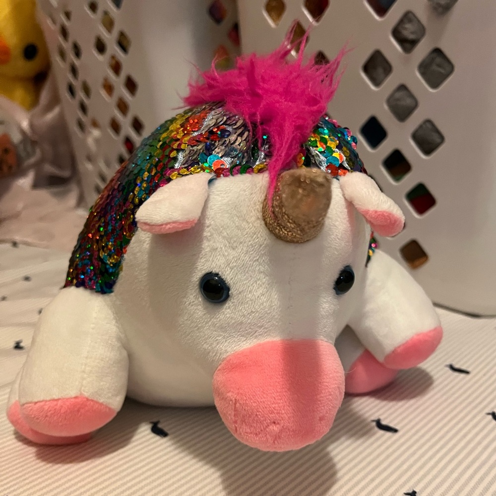 Like new stuffed animal $8